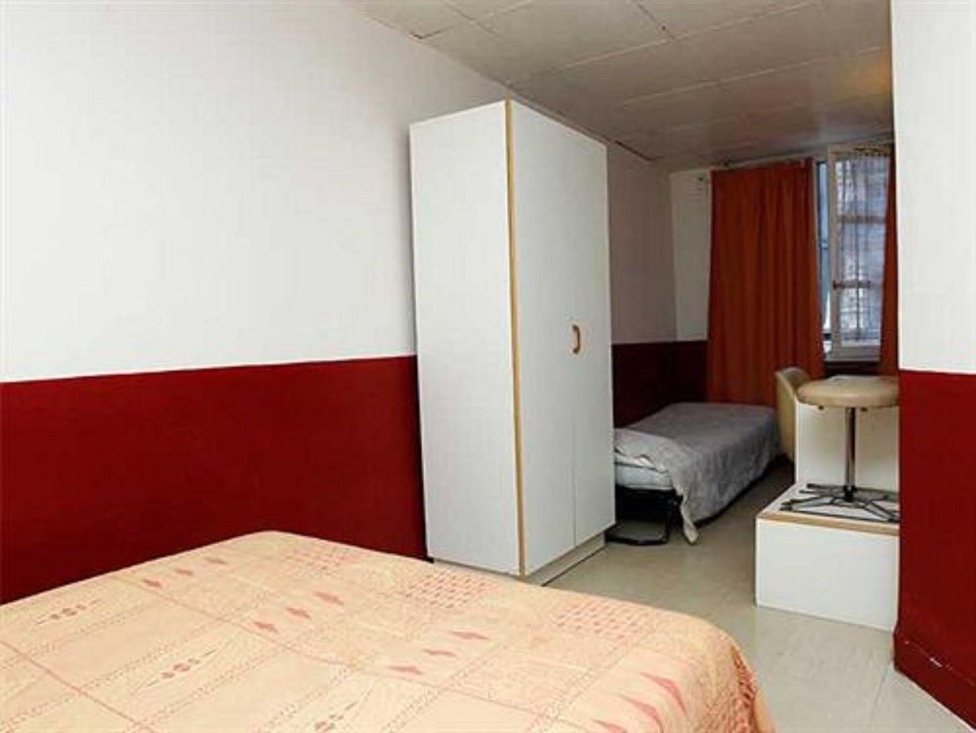 Hotel Du Pont Neuf Paris Eksteriør billede